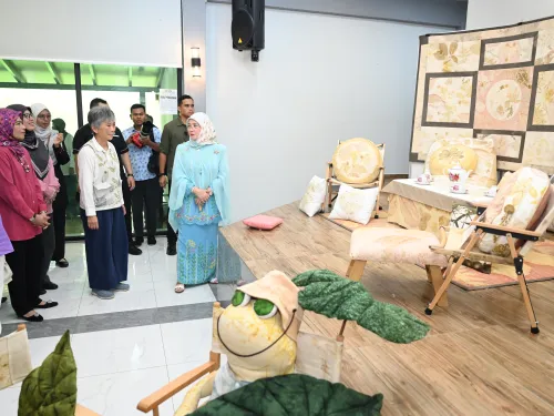 MAJLIS PERASMIAN WARNA WARNI BOTANI FESTIVAL FABRIKASI