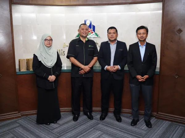 KUNJUNG HORMAT TABUNG HAJI BATU CAVES