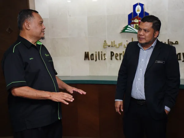 KUNJUNG HORMAT TABUNG HAJI BATU CAVES