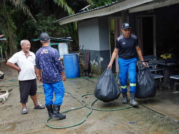 BANTUAN BANJIR BATU ARANG