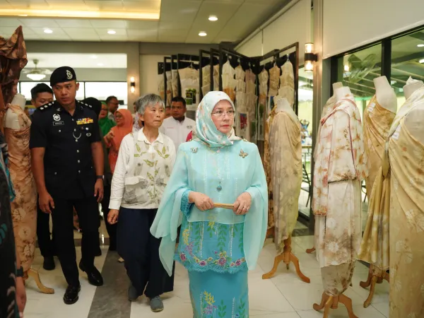 MAJLIS PERASMIAN WARNA WARNI BOTANI FESTIVAL FABRIKASI