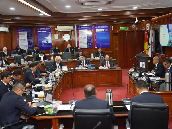 Mesyuarat Majlis April