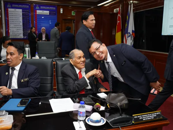 Mesyuarat Majlis April