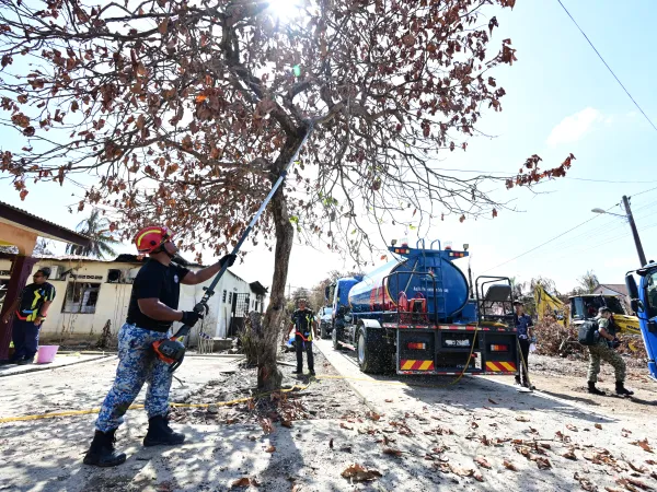 OPS Mega Pembersihan Dikawasan Gas Meletup Putra Heights