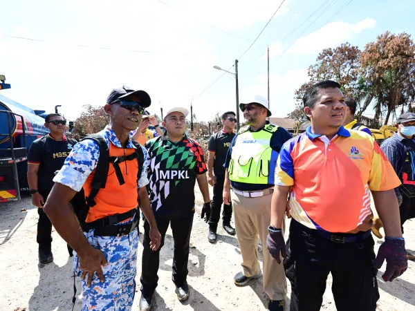 OPS Mega Pembersihan Dikawasan Gas Meletup Putra Heights