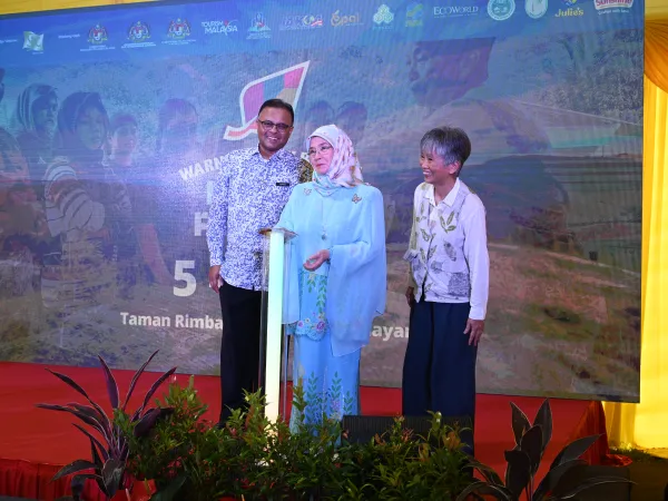 MAJLIS PERASMIAN WARNA WARNI BOTANI FESTIVAL FABRIKASI