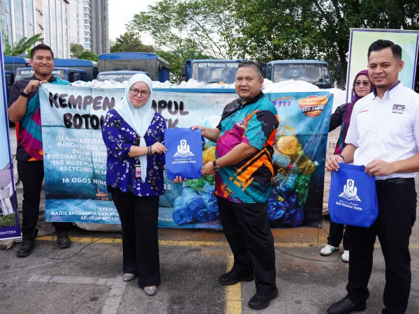 KEMPEN PENGUMPULAN BOTOL PLASTIK 100,000 KG SEMPENA JELAJAH ASPIRASI MALAYSIA 2025