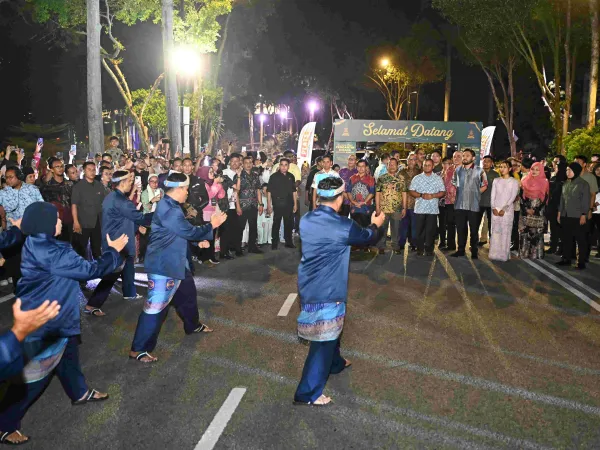 SANTUNAN KASIH PASANGAN DIRAJA