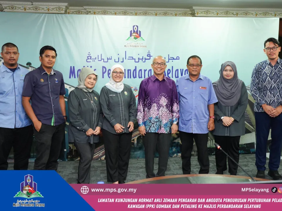 KUNJUNG HORMAT AHLI JEMAAH PENGARAH DAN ANGGOTA PENGURUSAN PERTUBUHAN PELADANG KAWASAN (PPK) GOMBAK DAN PETALING