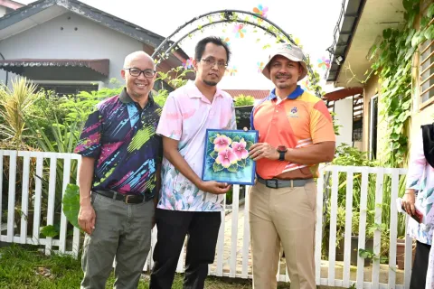 PENYAMPAIAN HADIAH KEBUN KOMUNITI 2024